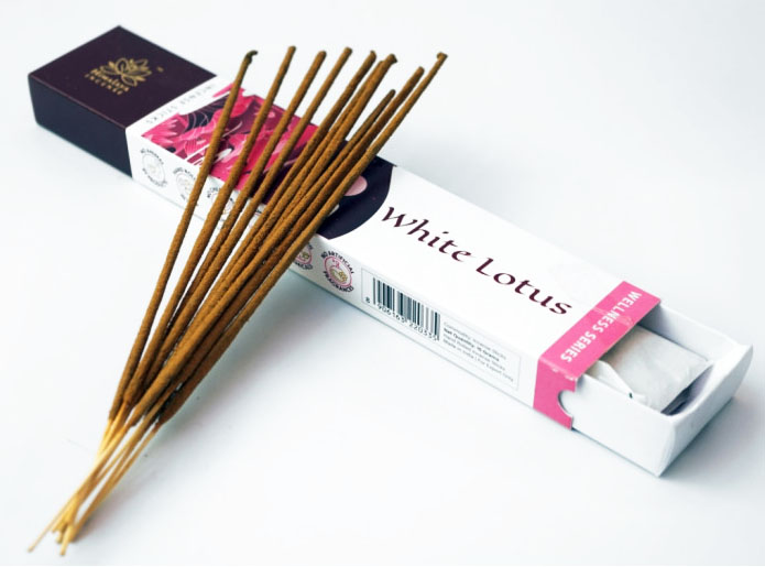 White Lotus Wellness Himalaya. Incense sticks 15 g. White Lotus Wellness Himalaya. Incense sticks 15 g.