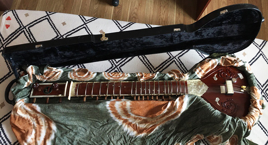 Sitar з кофром Sitar з кофром